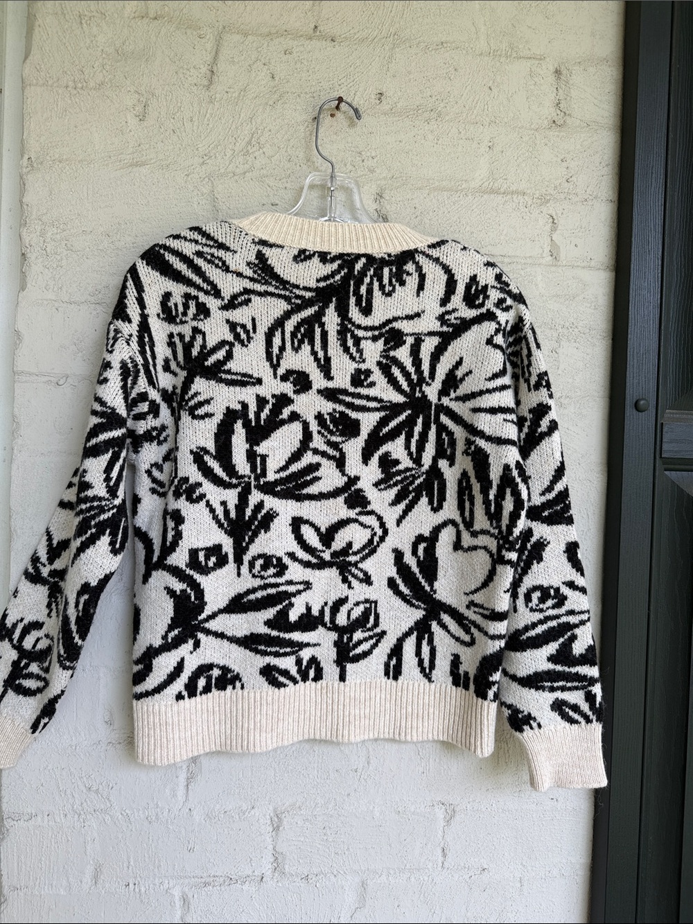 By Anthropologie Floral Pop Art Embroidered Pullover Sweater Blue/Black Size XXS - Picture 8 of 11